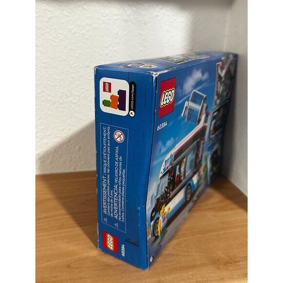 LEGO City Penguin Slushy Van Playset NIB - Picture 5 of 7